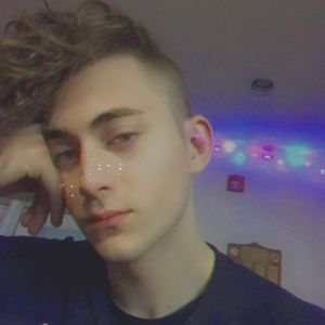 Meet your Posher, Avi